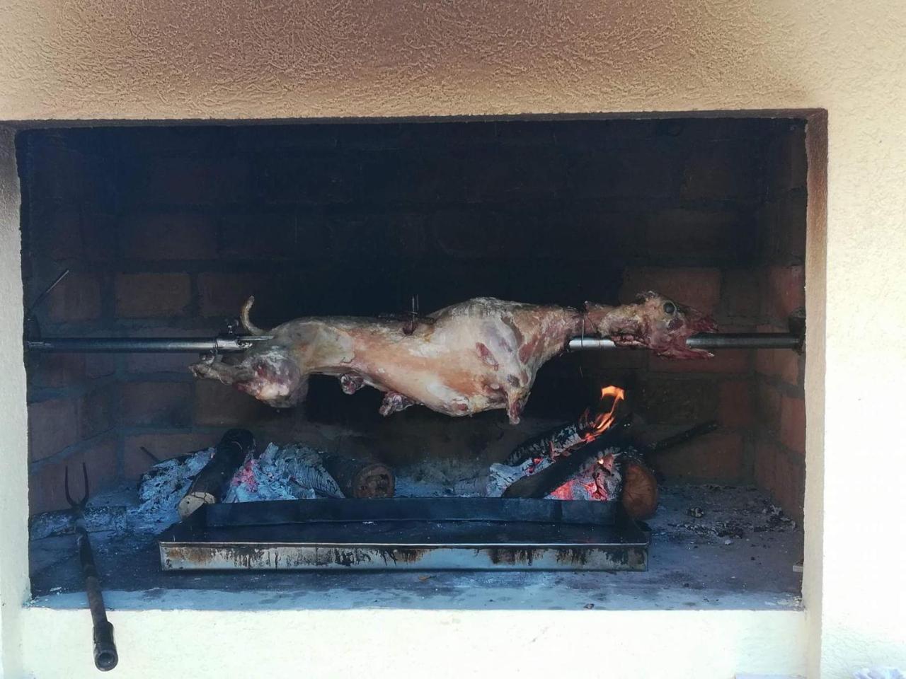 Lazarev Konak Banja Koviljača Buitenkant foto