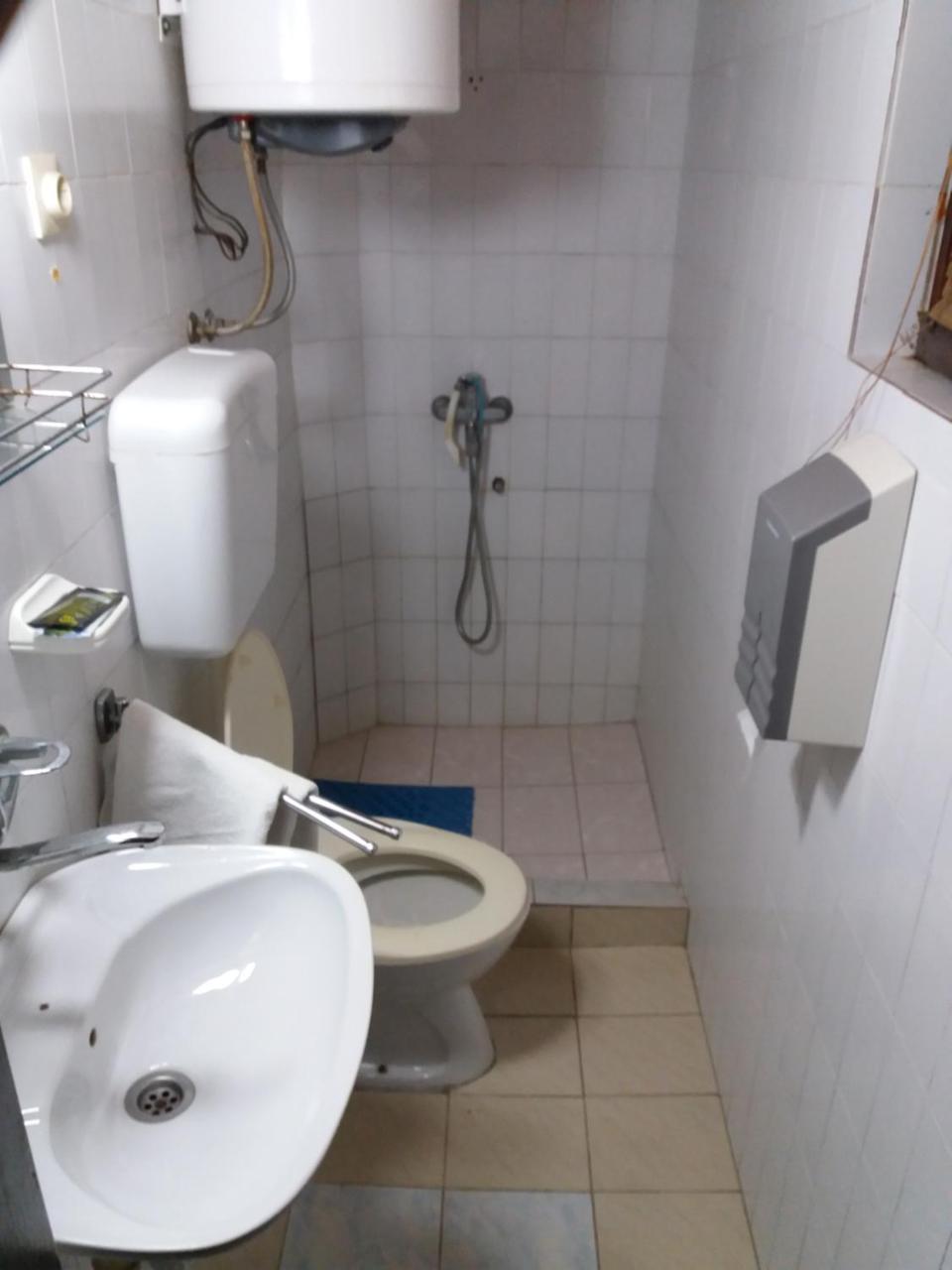 Lazarev Konak Banja Koviljača Kamer foto